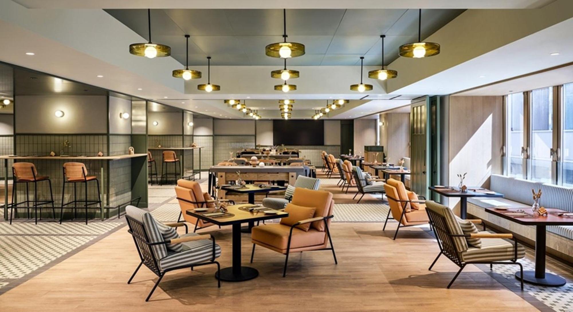 Ying'nflo, Wesley Admiralty, Hong Kong